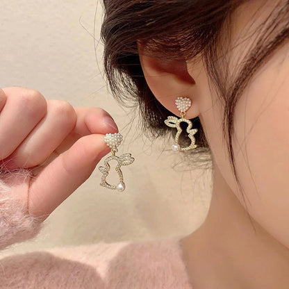 Trendy Crystal Hollow Animal Rabbit Drop Earrings for Women Cute Imitation Pearl Heart Dangle Earrings Party Jewelry Girls Gift